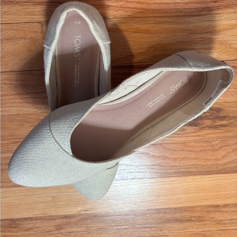 TOMS Women's Cream & Gold Ballet Flats US Sz 8
